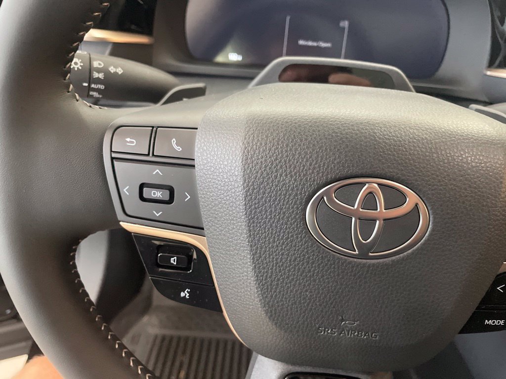 2026 Toyota Crown Signia Limited - Photo 20