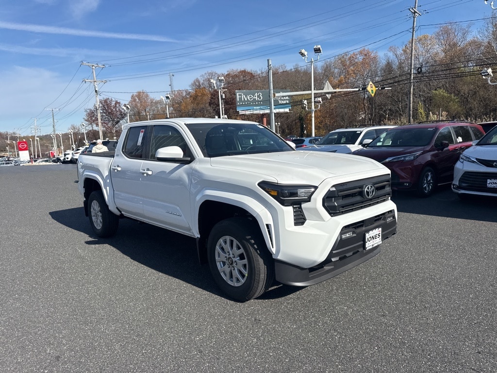 New 2025 Toyota Tacoma SR5 4X4 DOUBLE CAB
