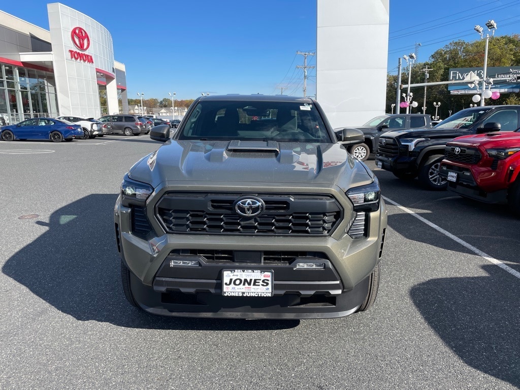 New 2025 Toyota Tacoma TRD Sport 4X4 DBL CAB LONG BED