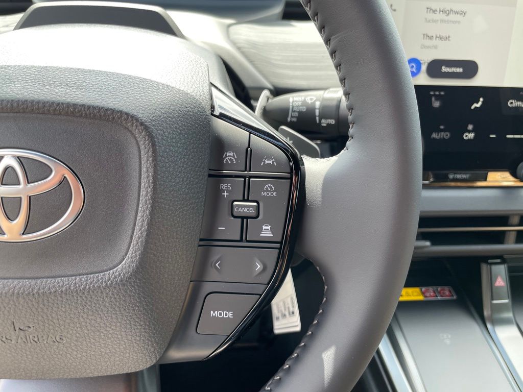 2026 Toyota C-HR SE - Photo 16