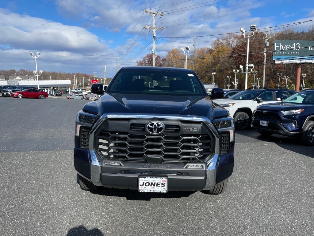 New 2026 Toyota Tundra SR5 SR5 CREWMAX 5.5