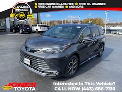 2025 Toyota Sienna Platinum 7 PASSENGER