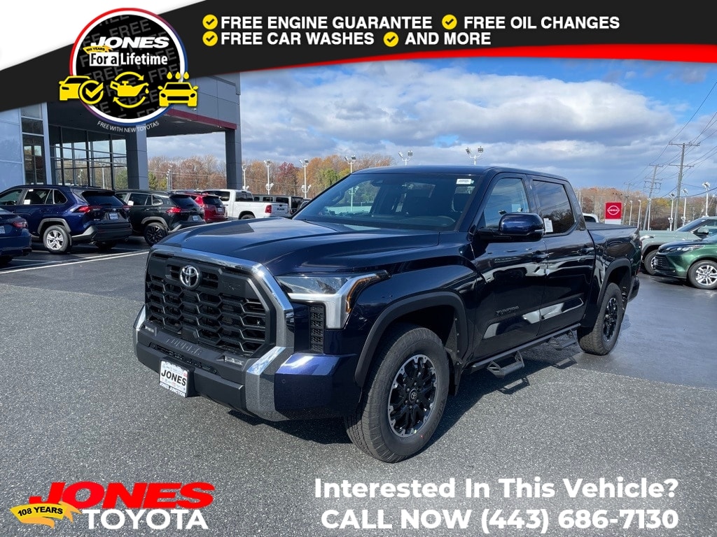 New 2026 Toyota Tundra SR5 SR5 CREWMAX 5.5