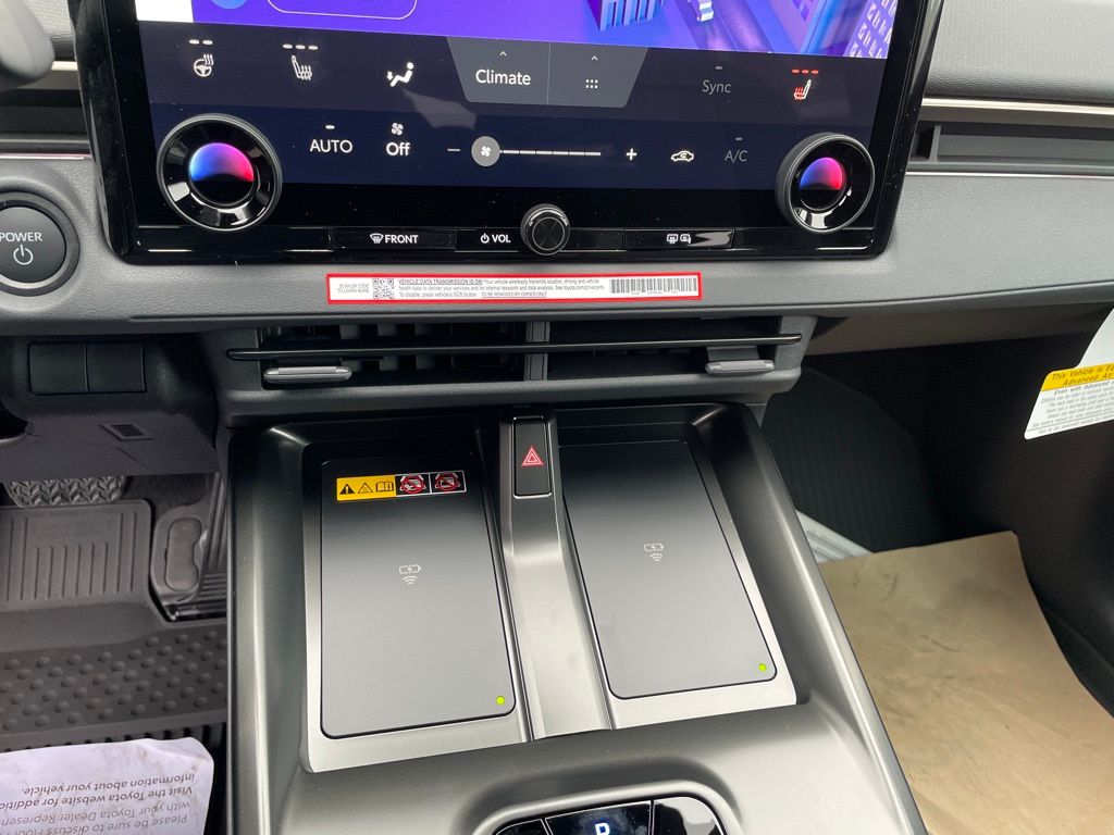 2026 Toyota bZ XLE - Photo 13