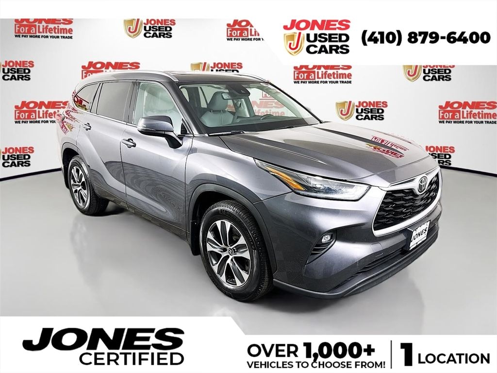 Used 2021 Toyota Highlander XLE SUV