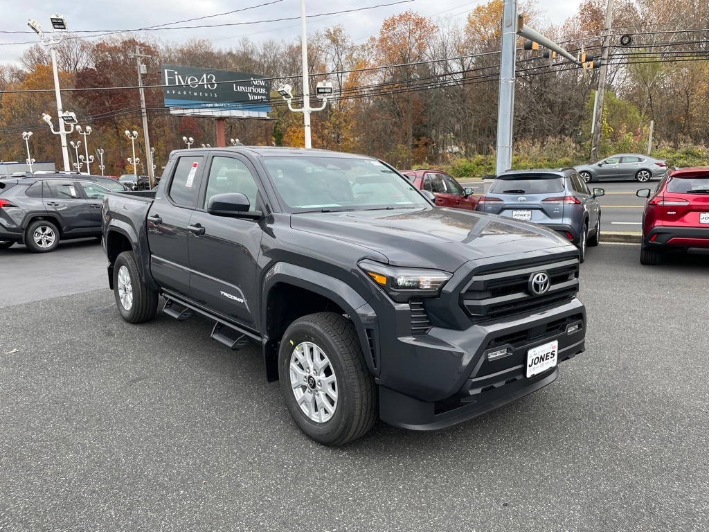 New 2025 Toyota Tacoma SR5 4X4 DOUBLE CAB