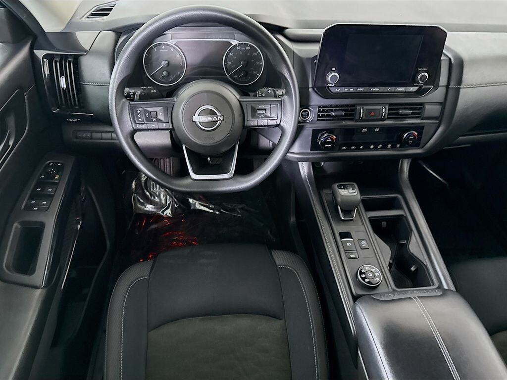 Used 2024 Nissan Pathfinder S SUV