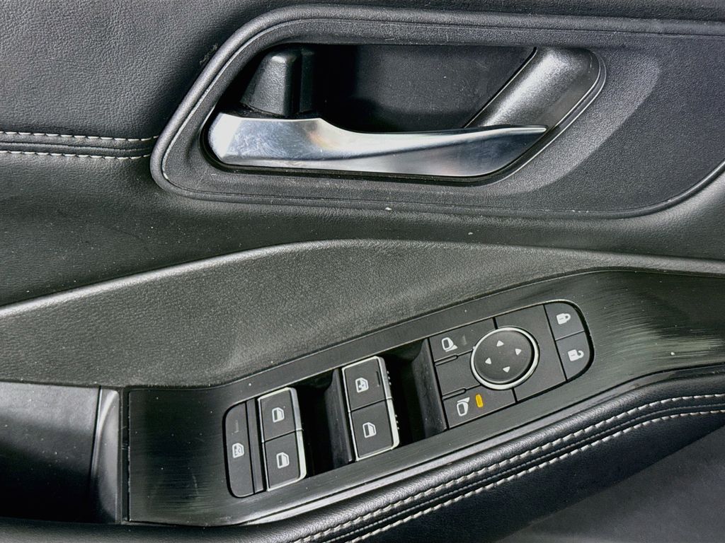 2024 Nissan Rogue SL - Photo 24