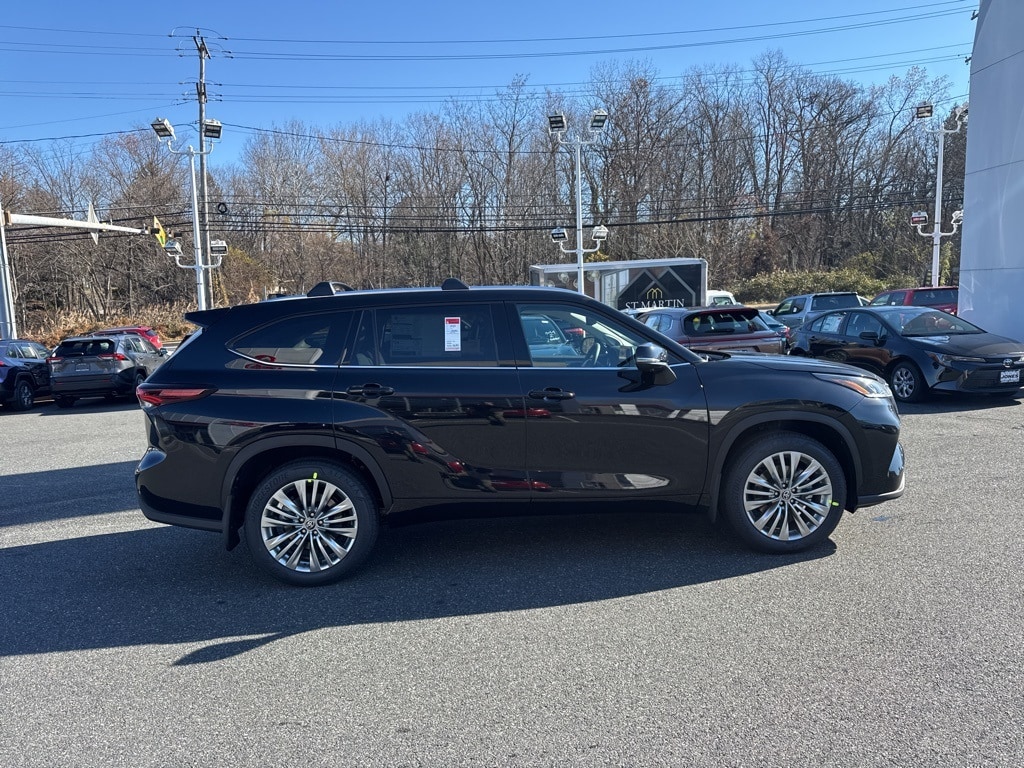 New 2026 Toyota Highlander Platinum PLATINUM AWD