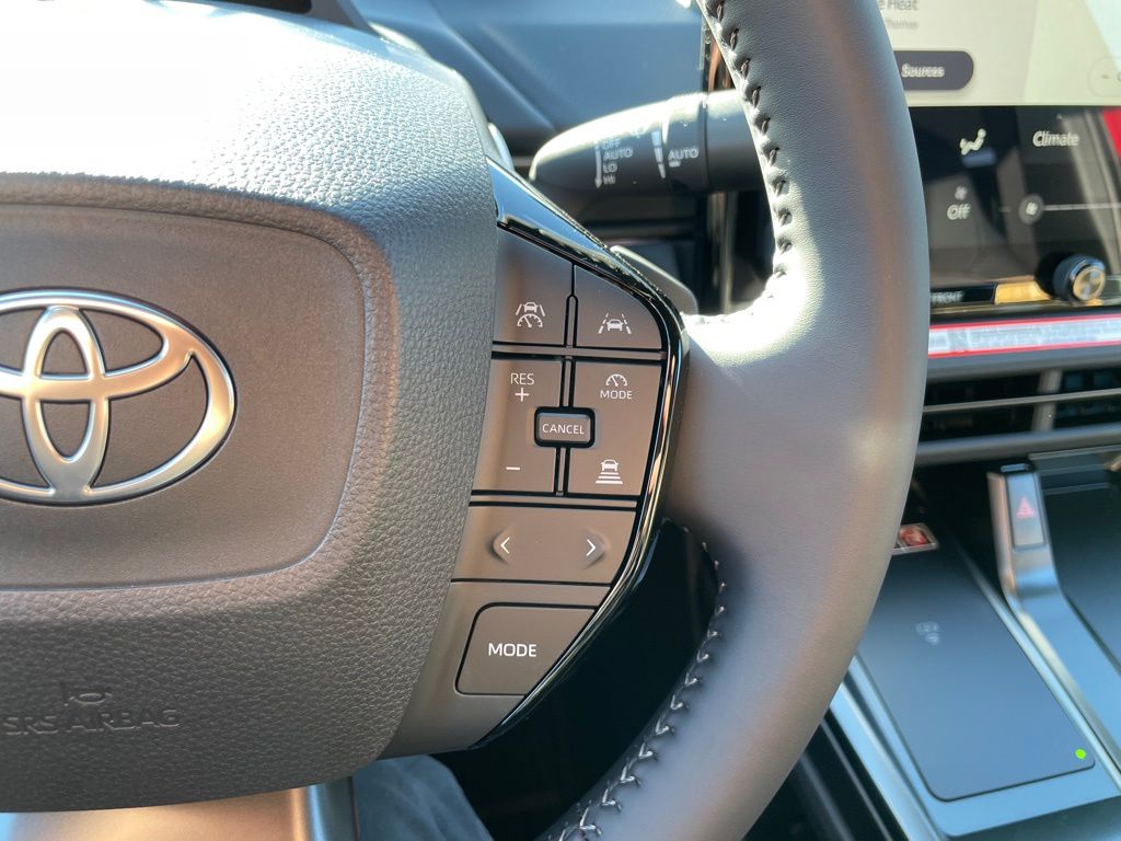 2026 Toyota bZ XLE - Photo 16