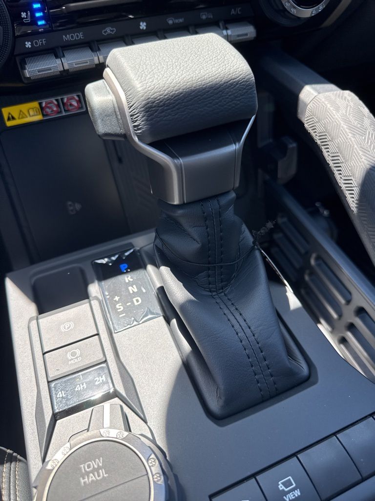 2026 Toyota Tacoma Limited - Photo 13