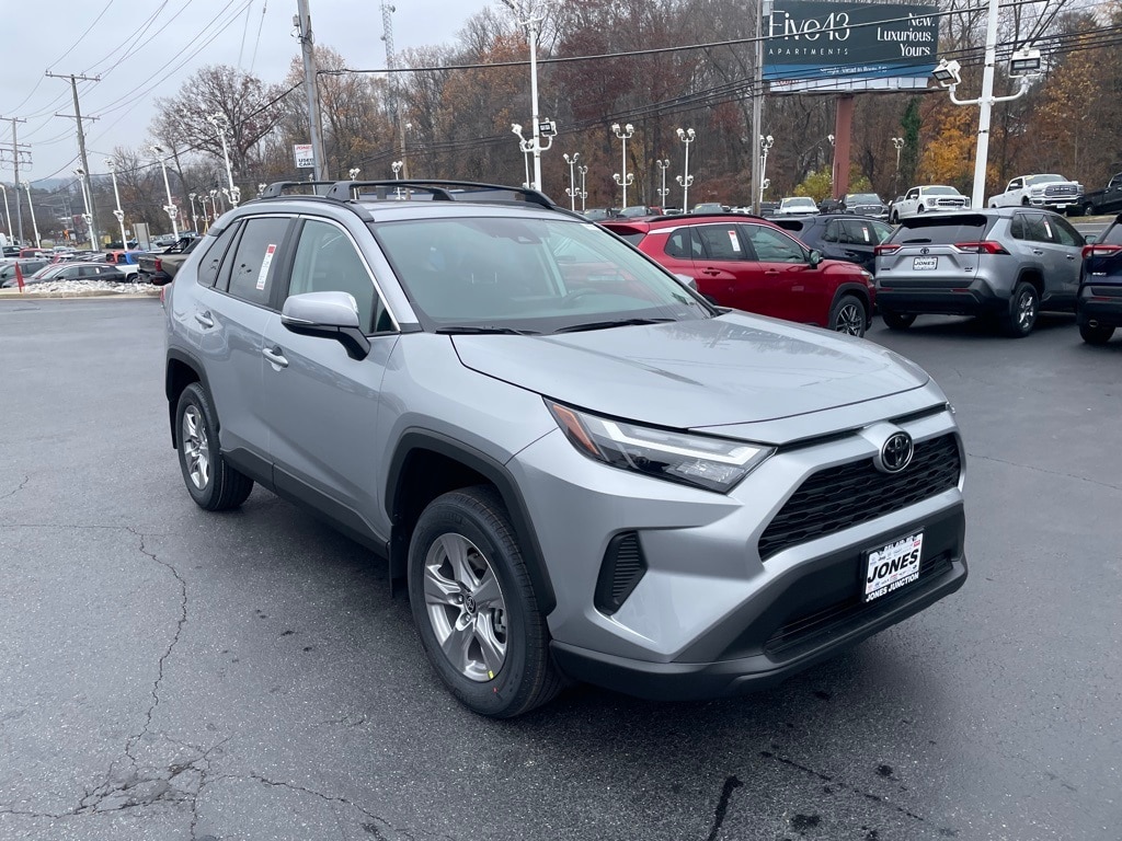 New 2025 Toyota RAV4 XLE XLE AWD SUV