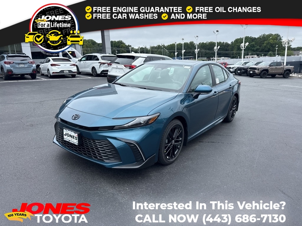 2025 Toyota Camry SE