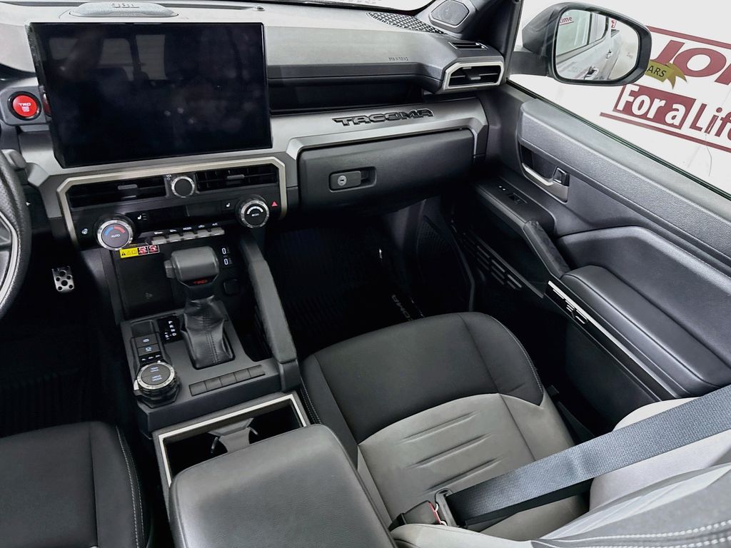 2024 Toyota Tacoma TRD Sport - Photo 28