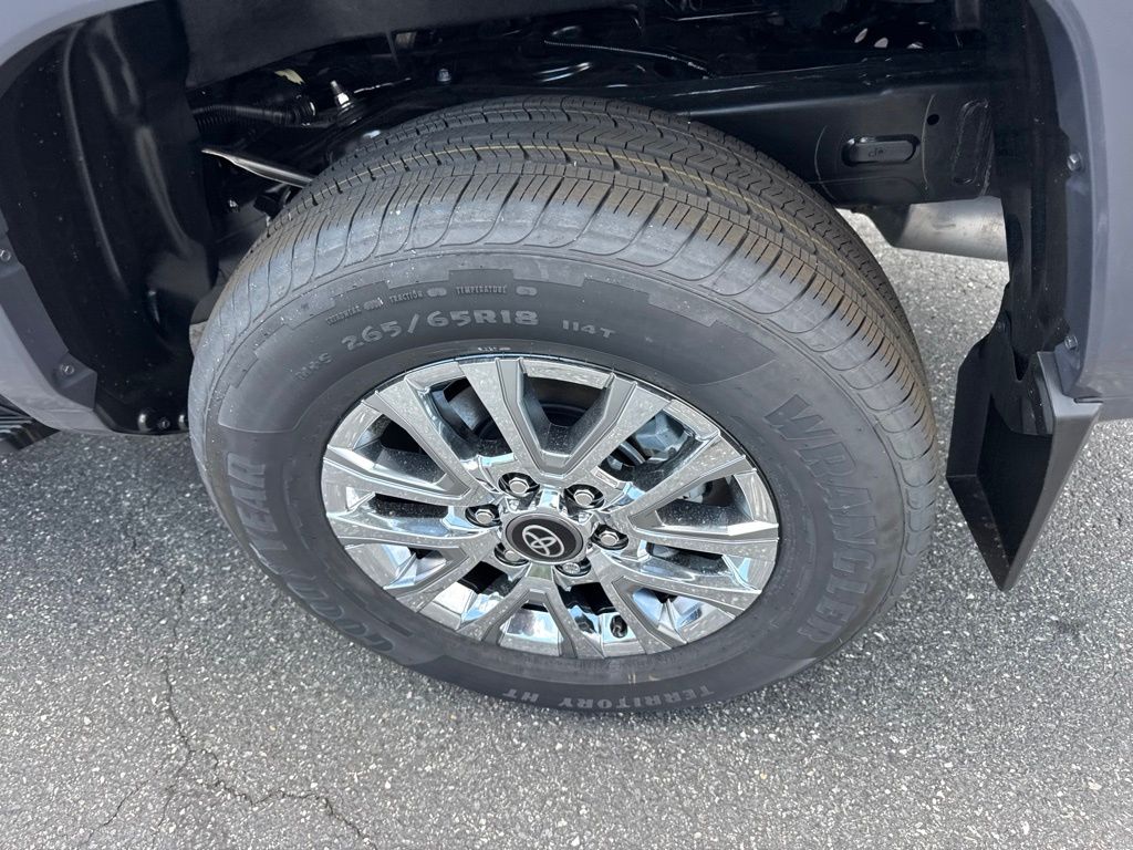 2026 Toyota Tacoma Limited - Photo 18