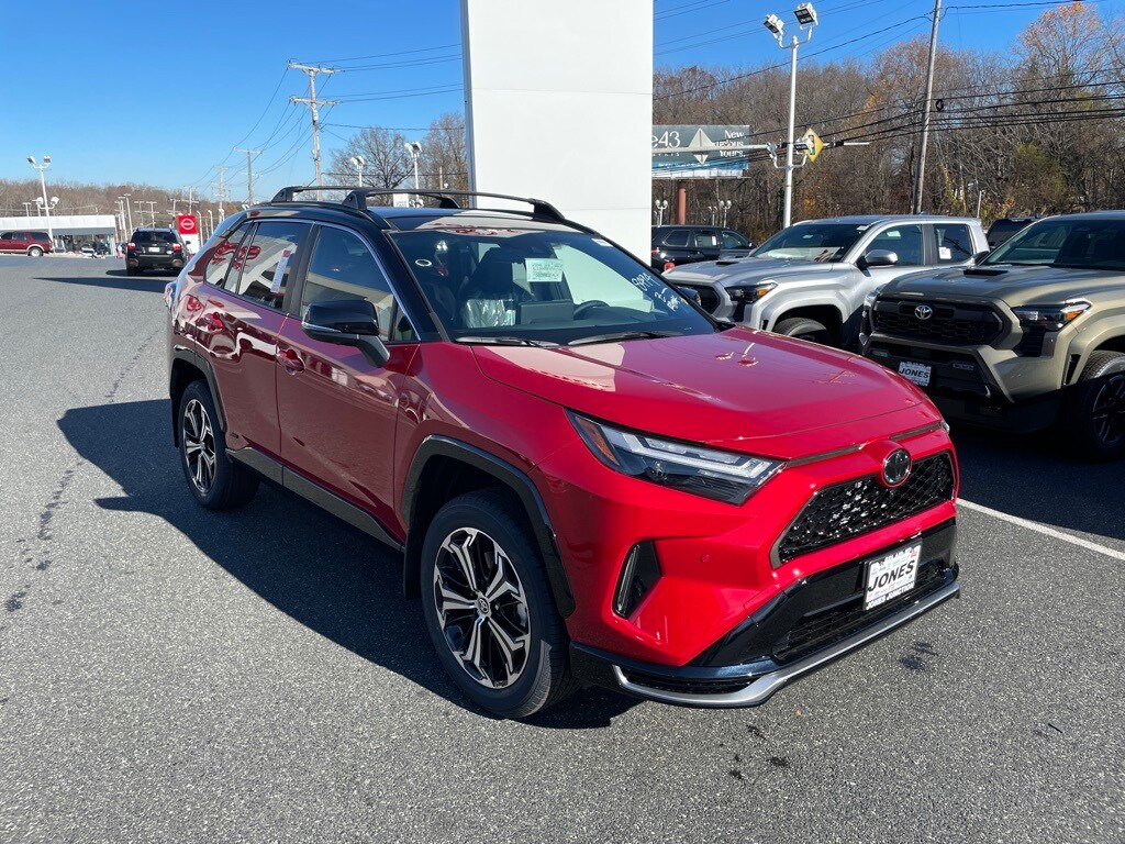 New 2025 Toyota RAV4 Plug-in Hybrid XSE PLUG-IN HYBRID