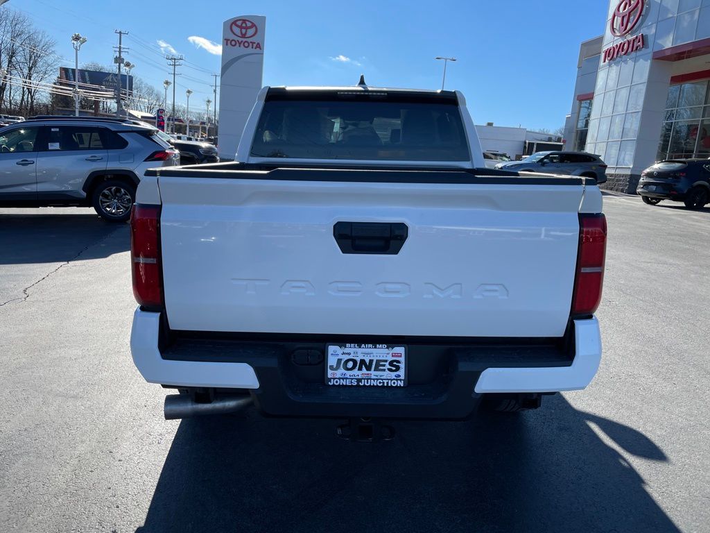 2026 Toyota Tacoma SR5 - Photo 6
