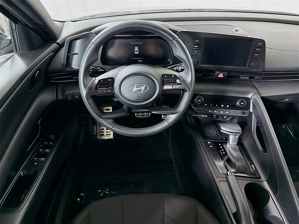 Used 2025 Hyundai Elantra SEL Sport Sedan