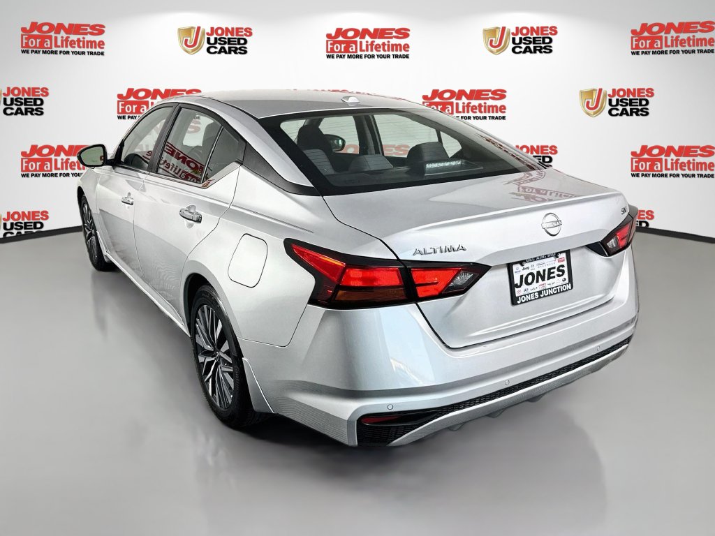 Used 2024 Nissan Altima 2.5 SV Sedan