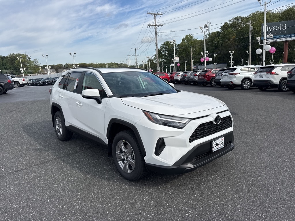 New 2025 Toyota RAV4 XLE XLE AWD SUV