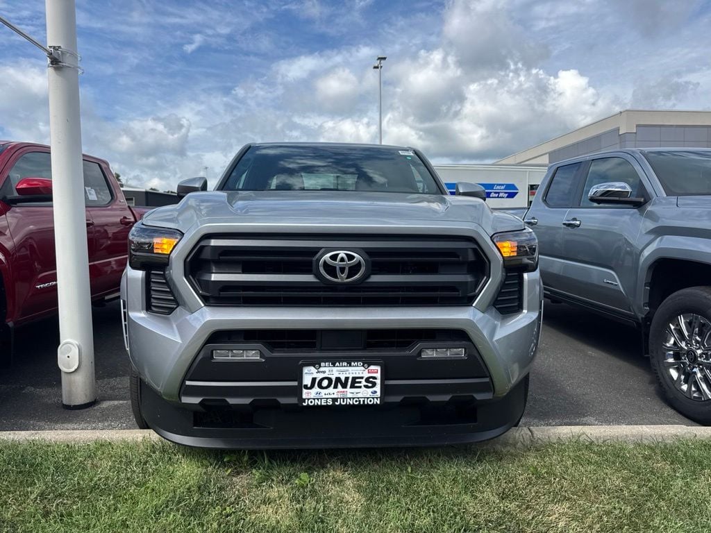 New 2026 Toyota Tacoma SR5 4X2 DBL CAB LONG BED