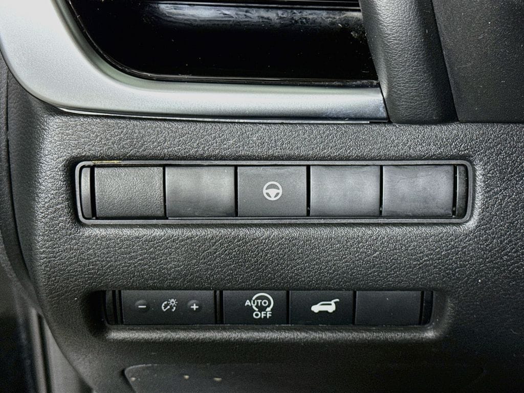 2024 Nissan Rogue SL - Photo 20