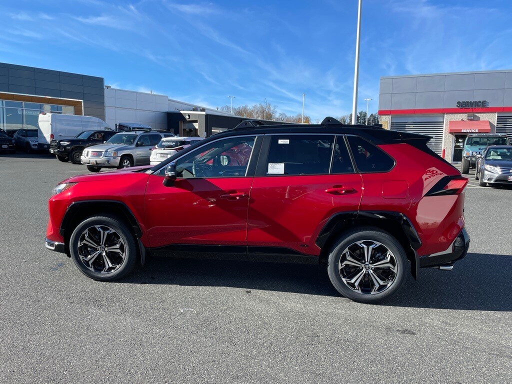 New 2025 Toyota RAV4 Plug-in Hybrid XSE PLUG-IN HYBRID