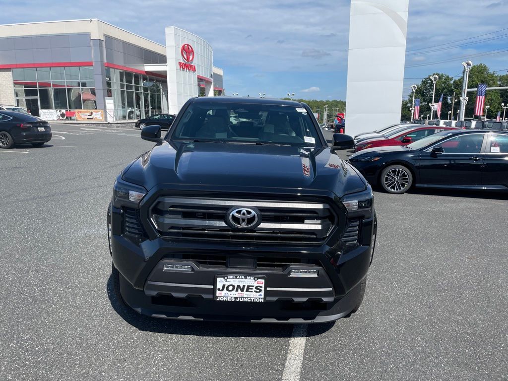 2026 Toyota Tacoma SR5 - Photo 3
