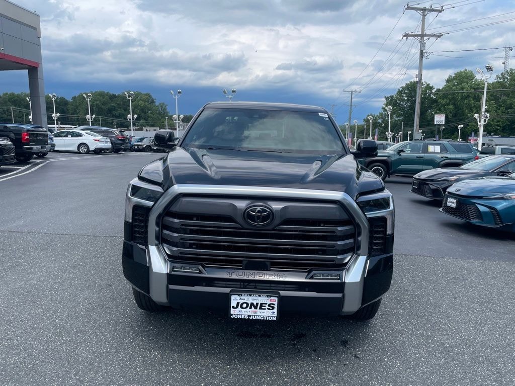 New 2026 Toyota Tundra Limited LIMITED CREWMAX 5.5