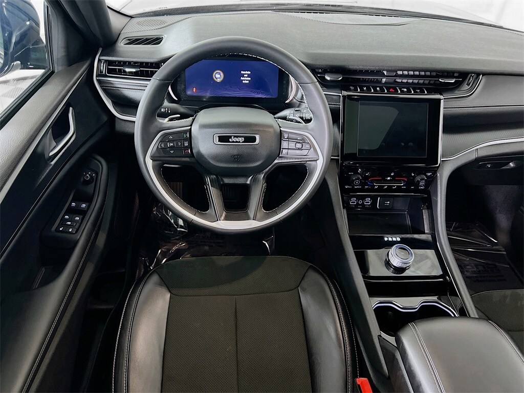 Used 2023 Jeep Grand Cherokee Altitude SUV