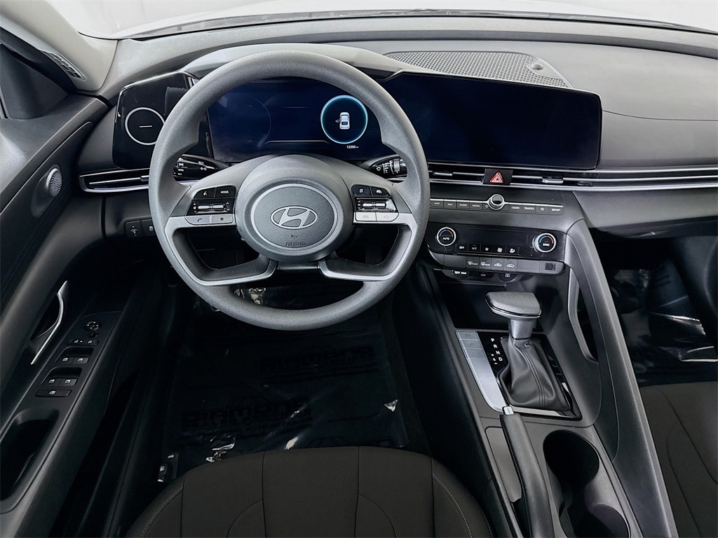 Used 2024 Hyundai Elantra SEL Sedan