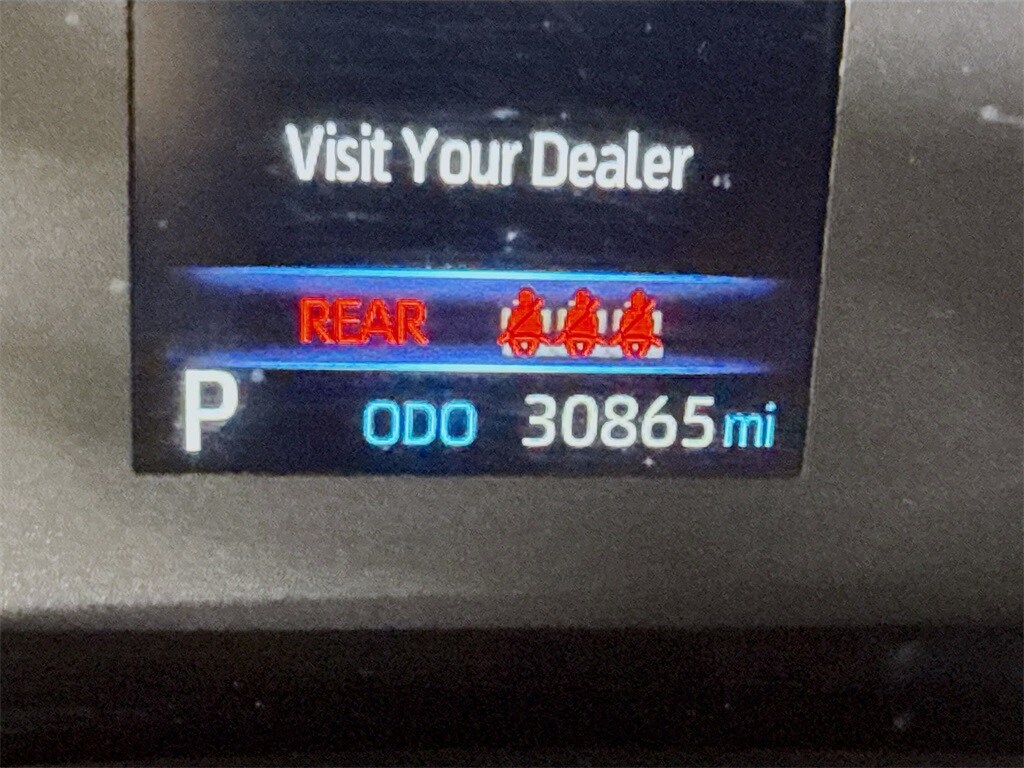 2023 Toyota Corolla LE photo 4