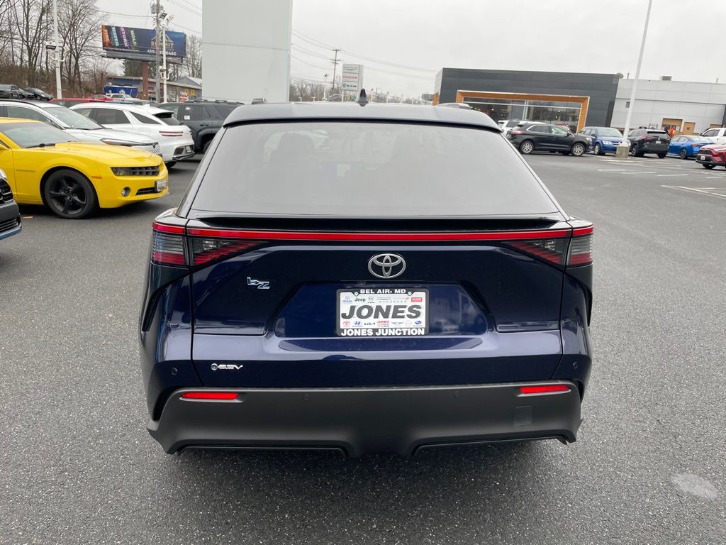 2026 Toyota bZ XLE - Photo 6
