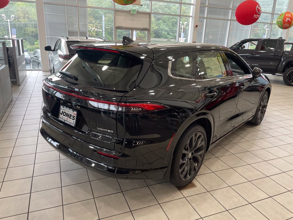 2026 Toyota Crown Signia Limited - Photo 5