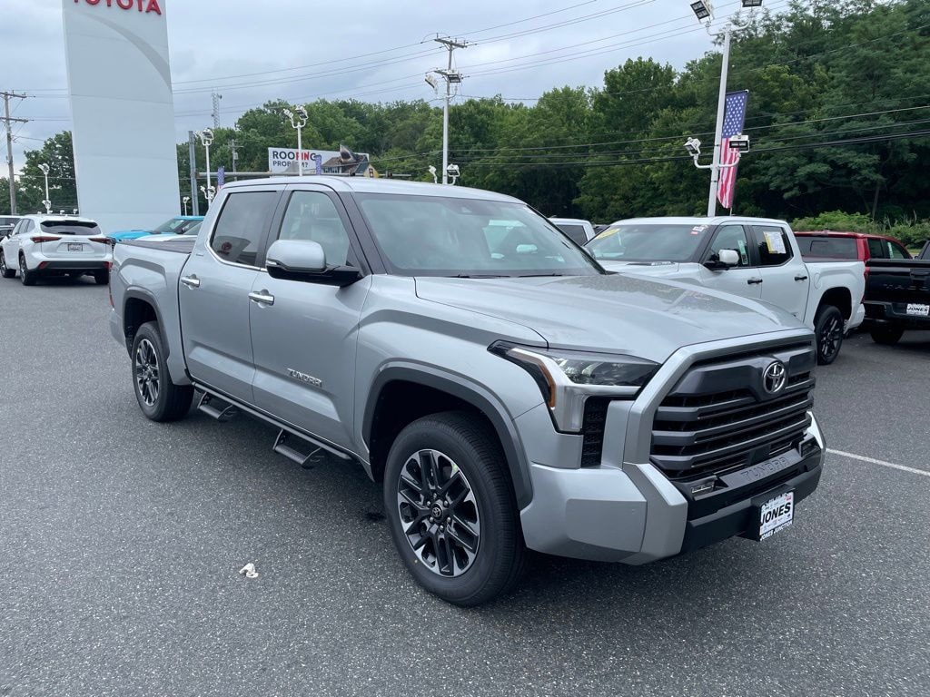 New 2026 Toyota Tundra Limited LIMITED CREWMAX 5.5