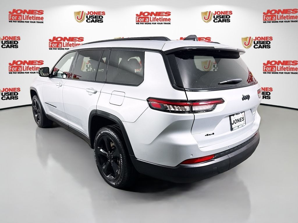 Used 2023 Jeep Grand Cherokee Altitude SUV