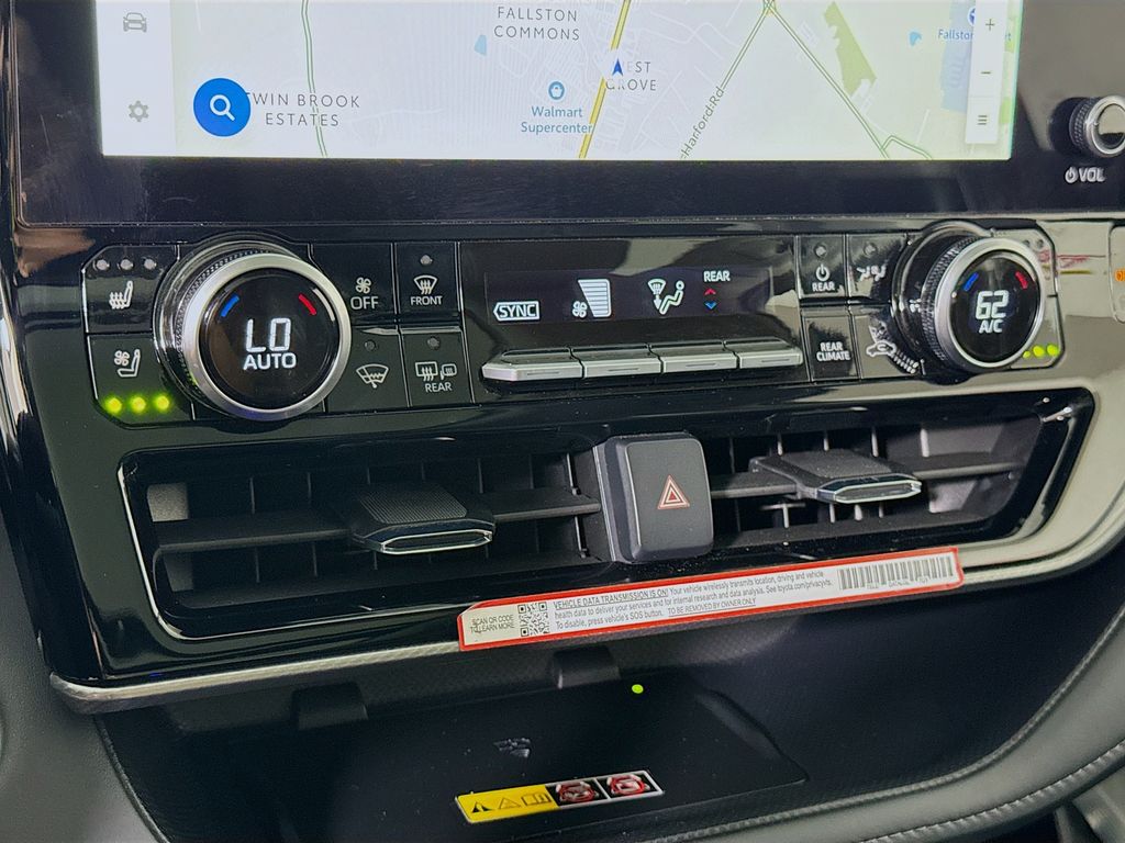 2026 Toyota Highlander Platinum - Photo 10