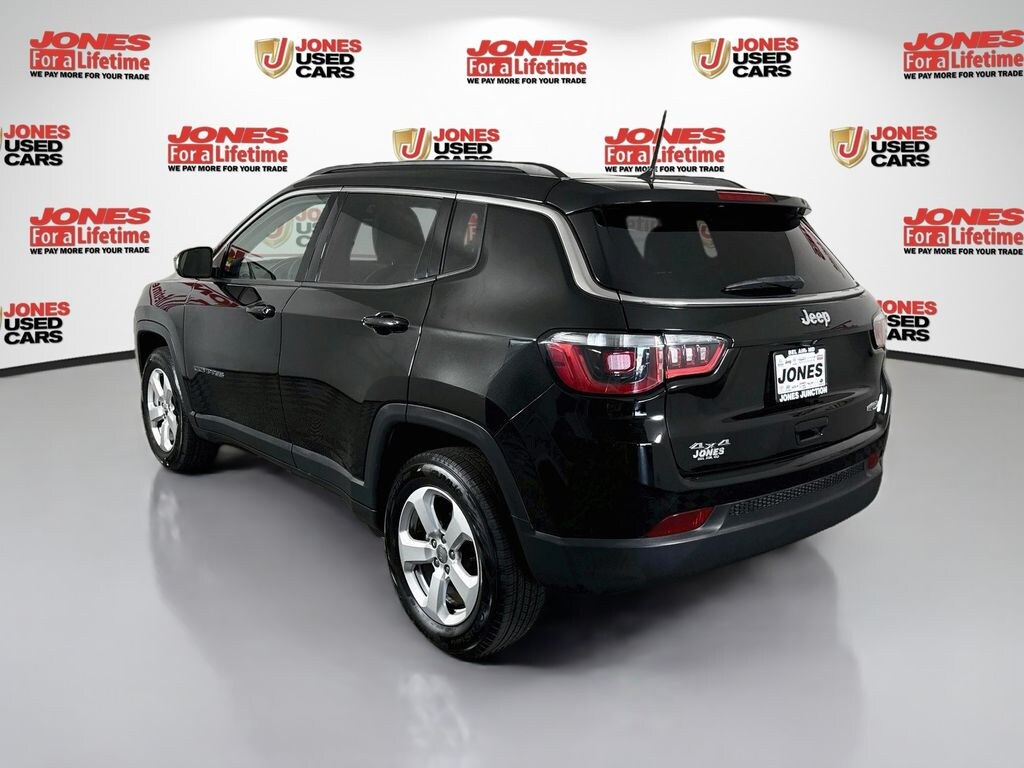 Used 2018 Jeep Compass Latitude SUV