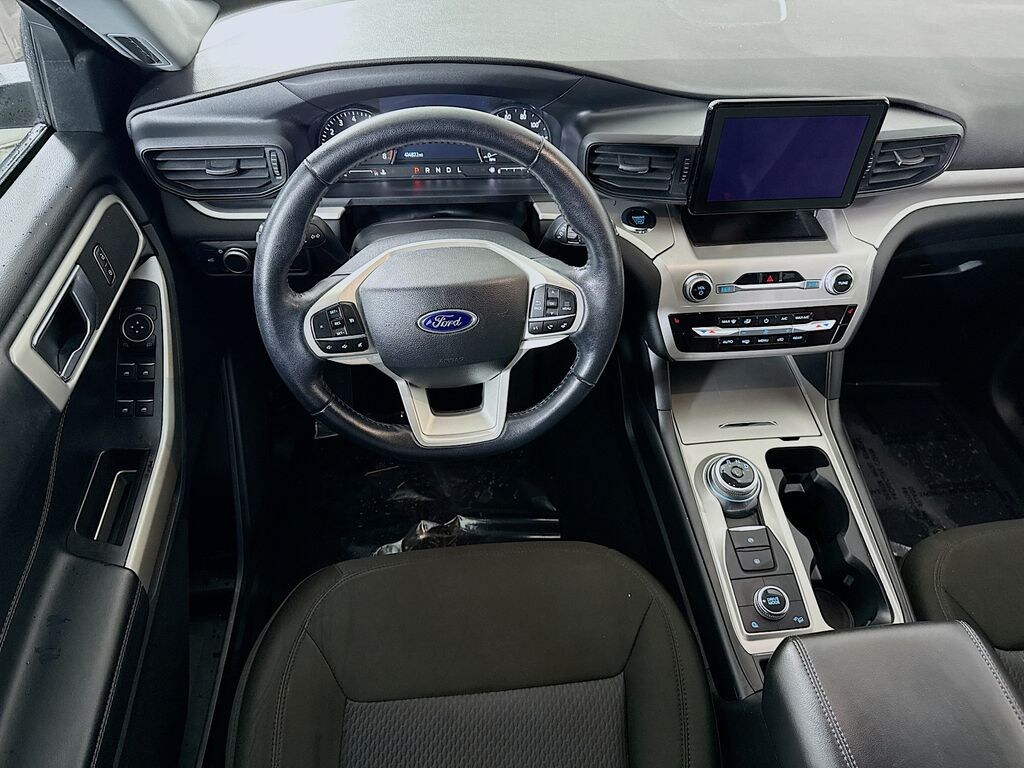 Used 2022 Ford Explorer XLT SUV