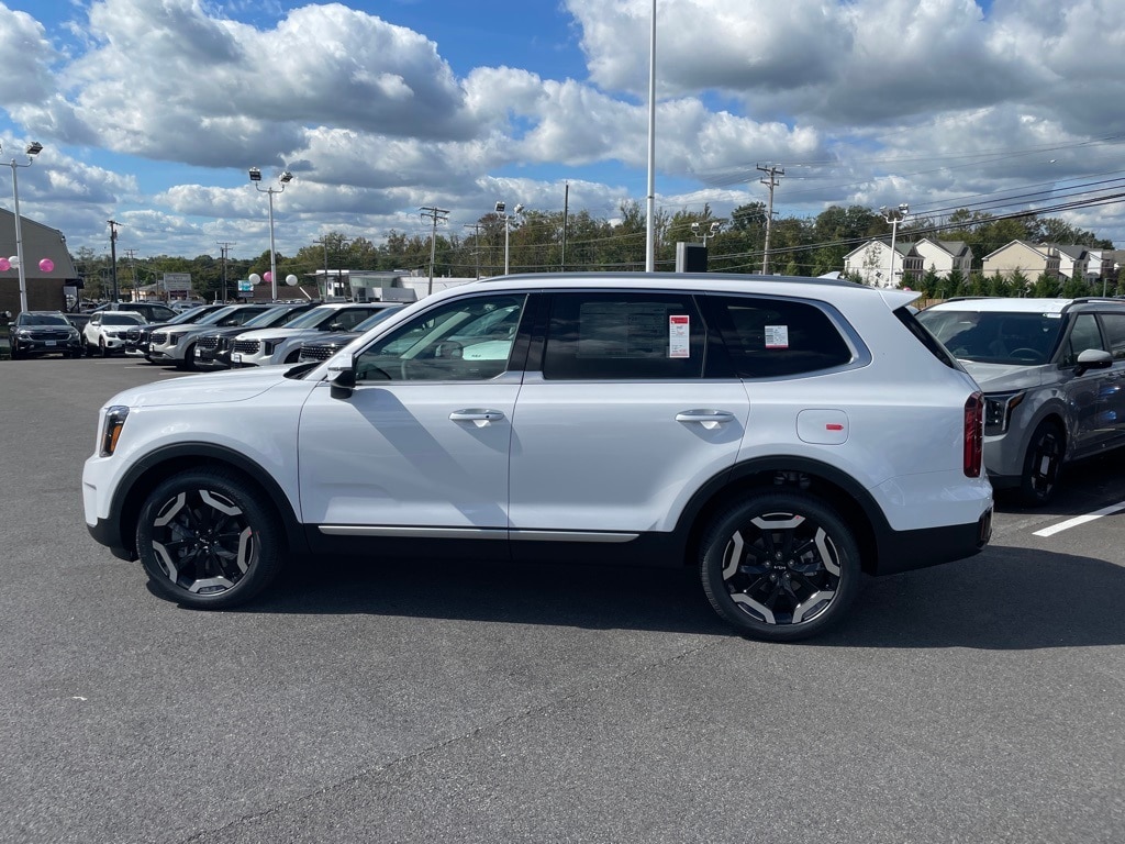 New 2025 Kia Telluride S SUV