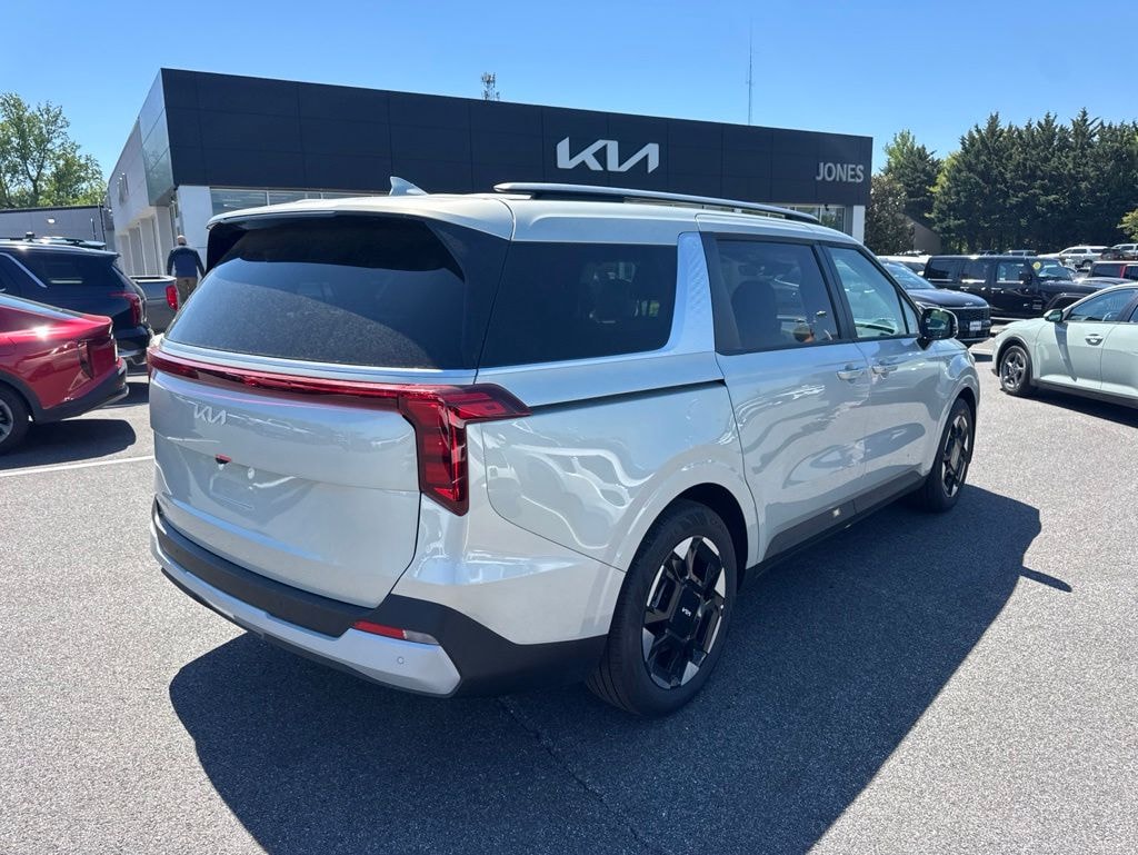 New 2026 Kia Carnival EX Van Passenger Van