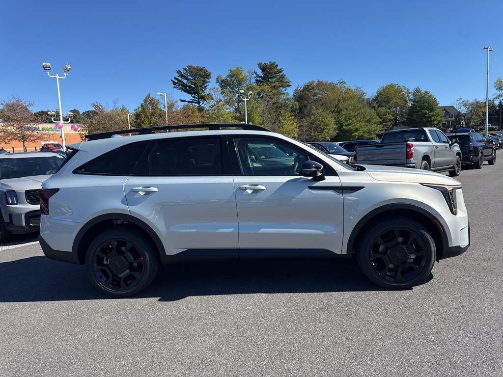 2026 Kia Sorento X-Line EX photo 2