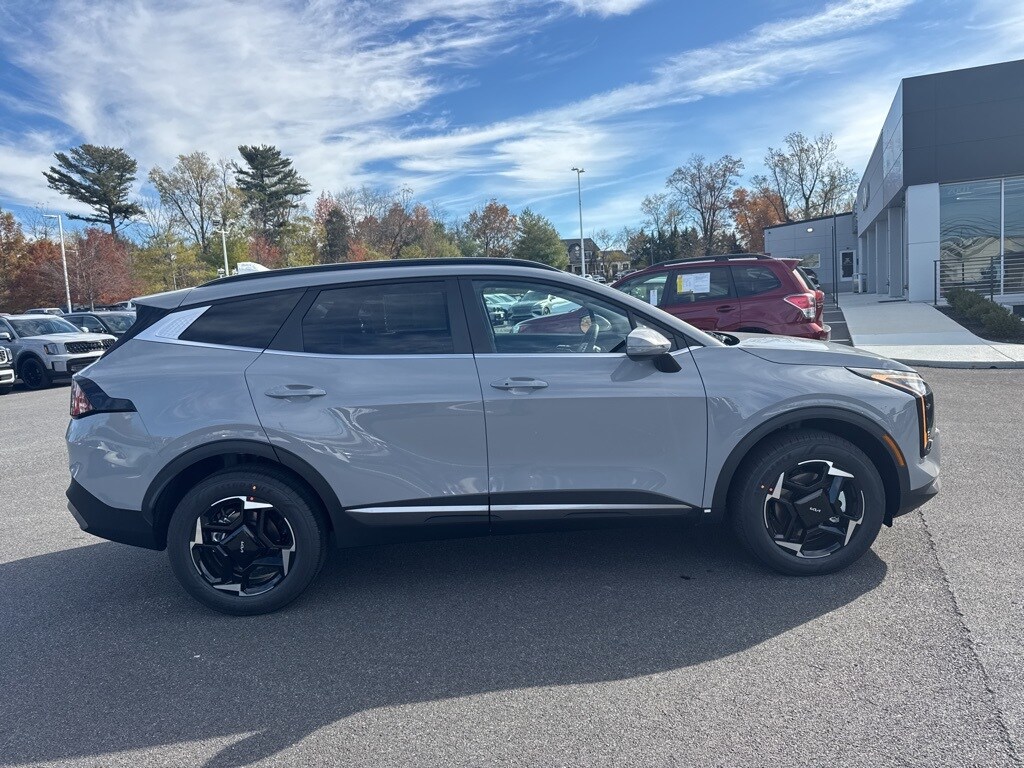 2026 Kia Sportage Hybrid EX photo 2