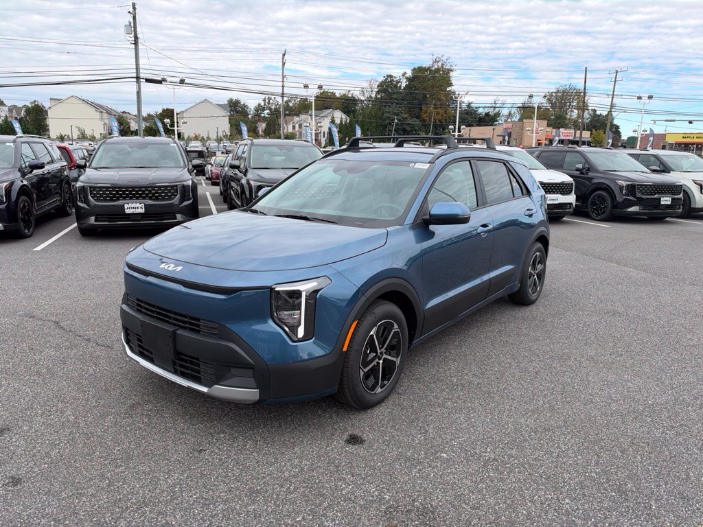 2027 Kia Niro LX SUV