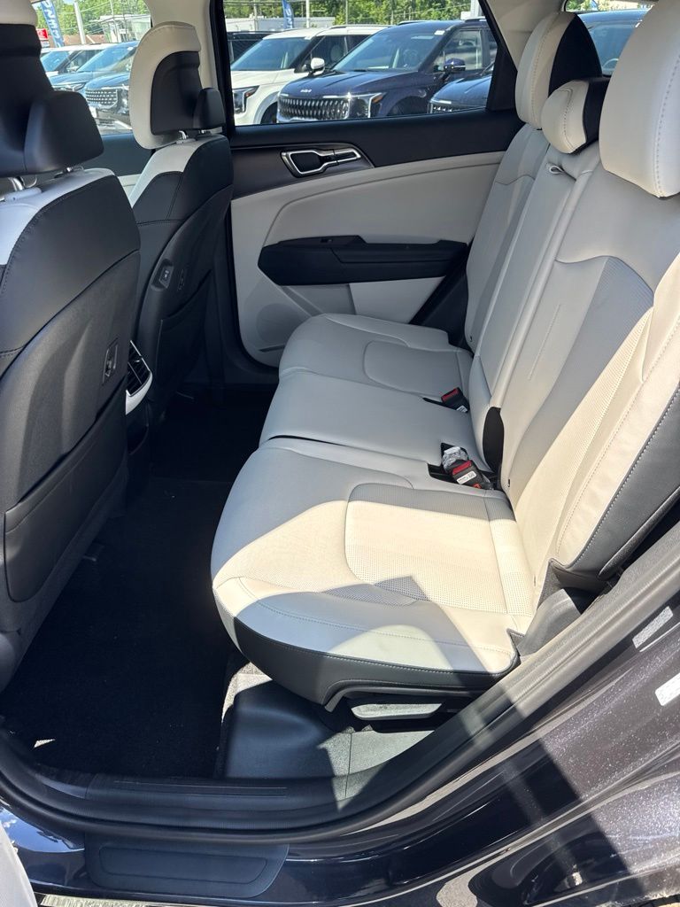 2026 Kia Sportage EX - Photo 12