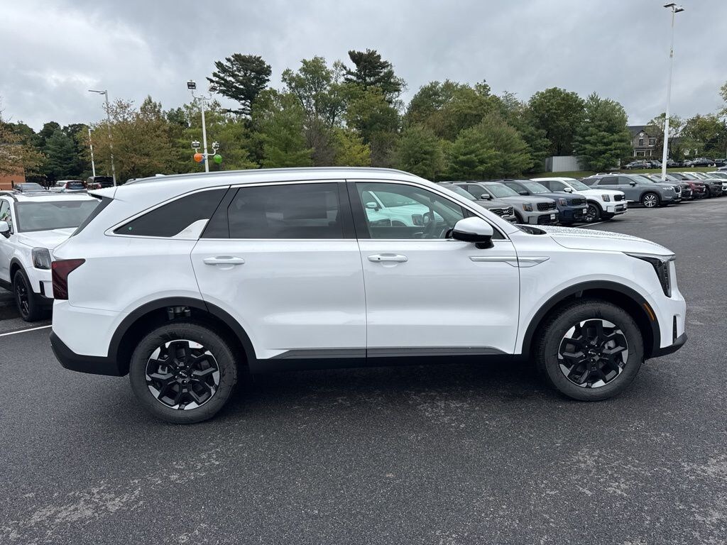 New 2026 Kia Sorento S SUV