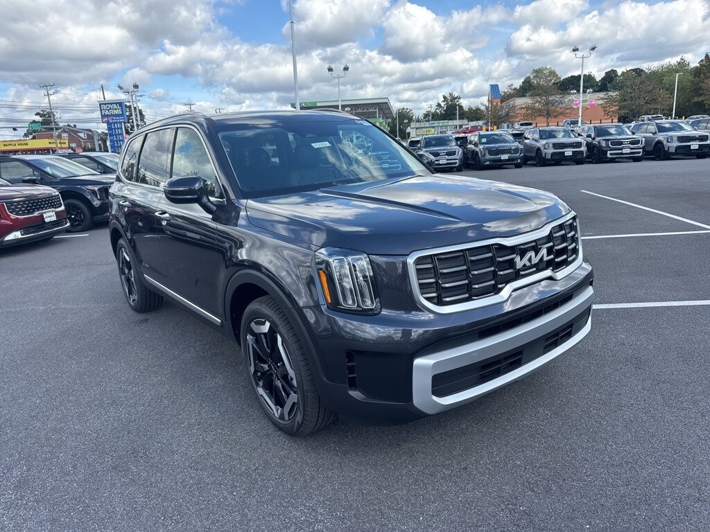 2025 Kia Telluride S photo 2