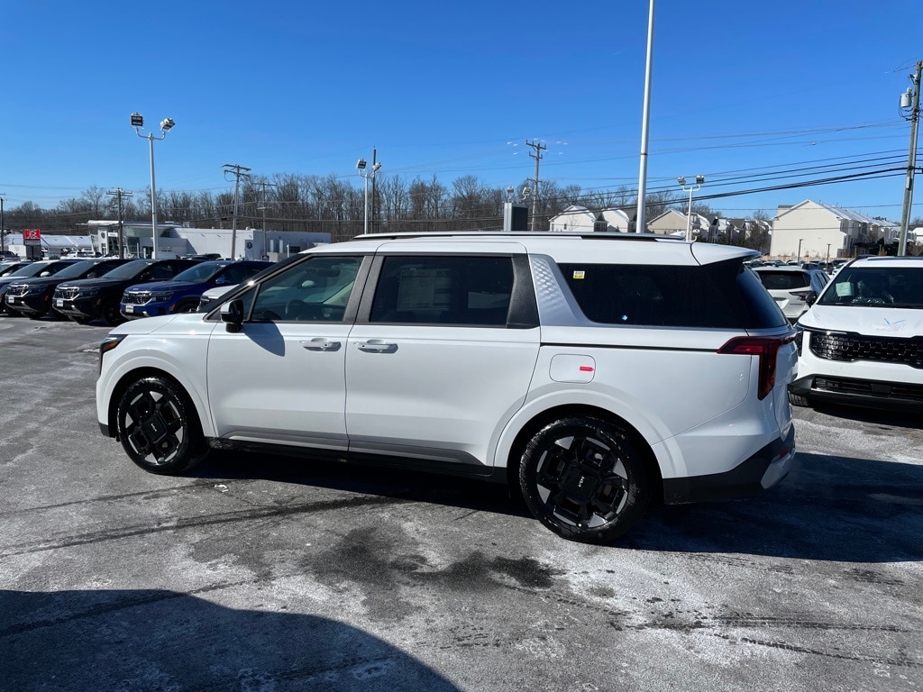 New 2026 Kia Carnival EX Van Passenger Van