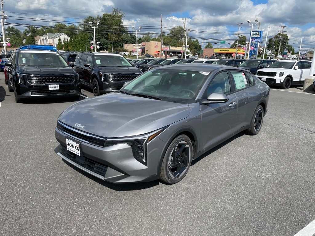 2025 Kia K4 EX's photo