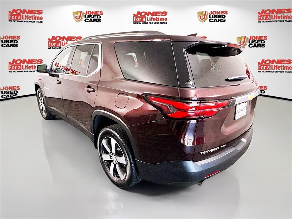 2023 Chevrolet Traverse Leather photo 2